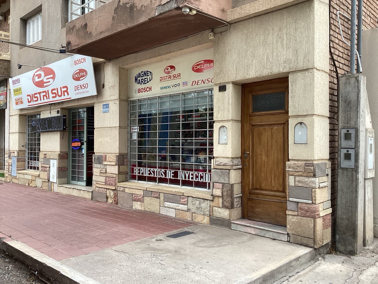 Local - San Rafael - 1