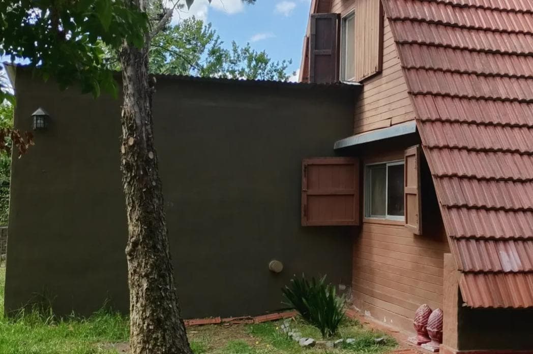 Casa en venta - 3 Dormitorios 2 Baños - Ezeiza - 1