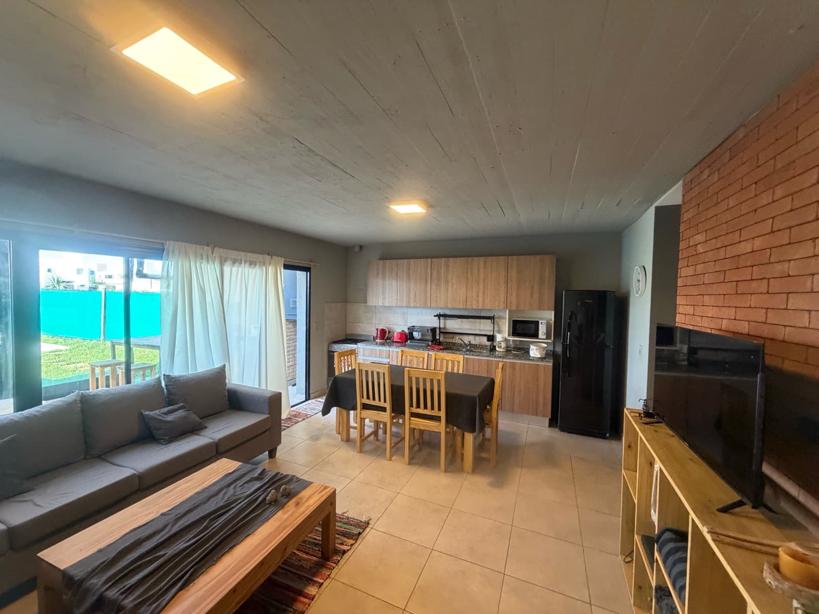 Casa de 2 dormitorios en Docta – Amoblada, con pileta y amplio patio - 1