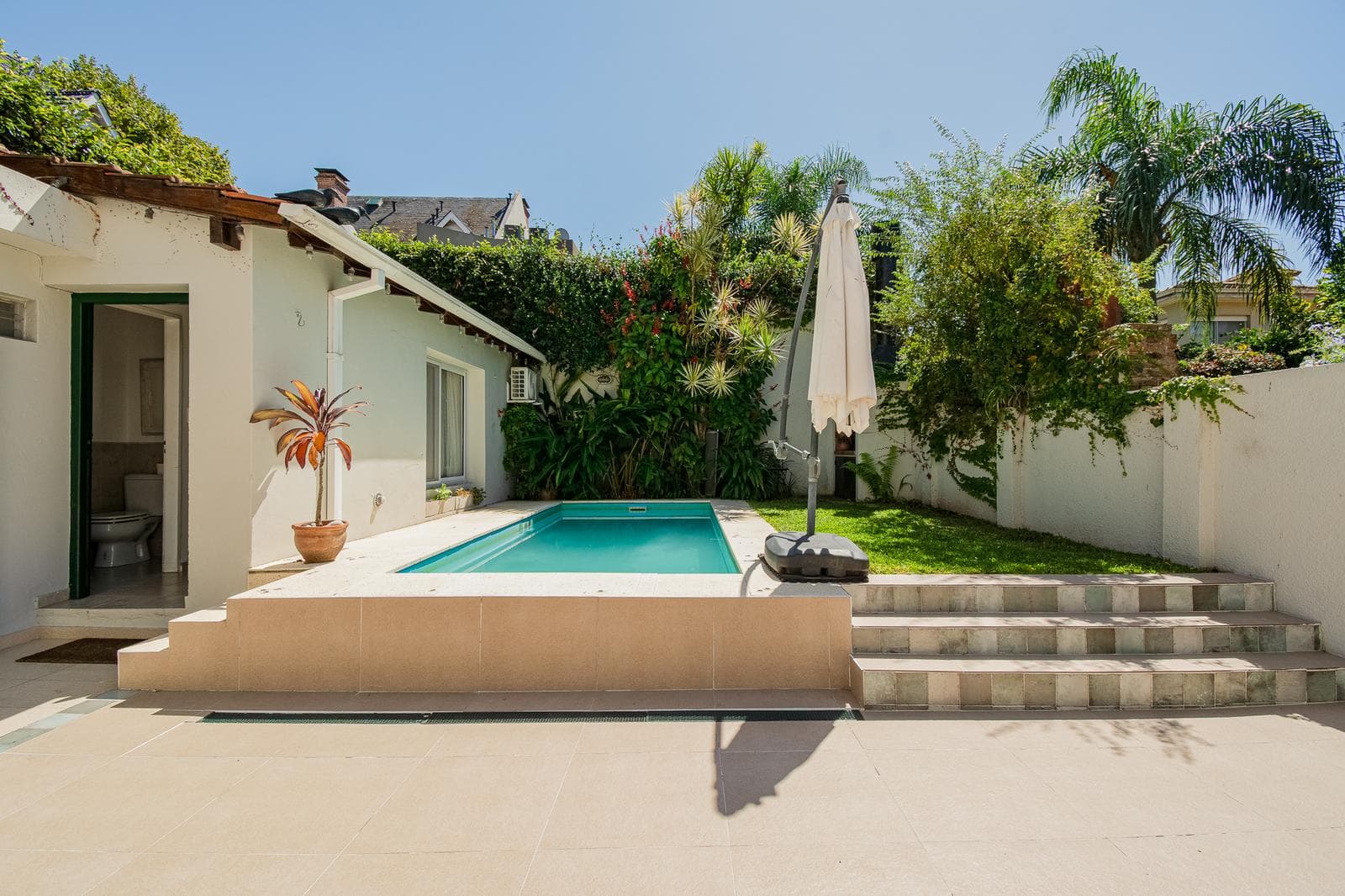 PH 3 amb. en Venta en La Lucila Jardin, pileta, cochera y dependencia - 1