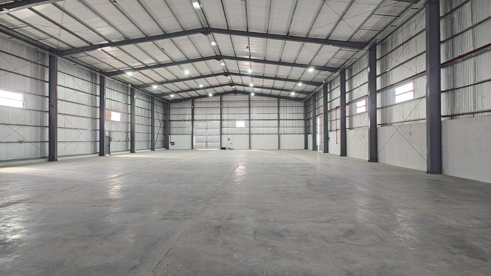 Nave Industrial a Estrenar 1000 m² - Parque Industrial - 1