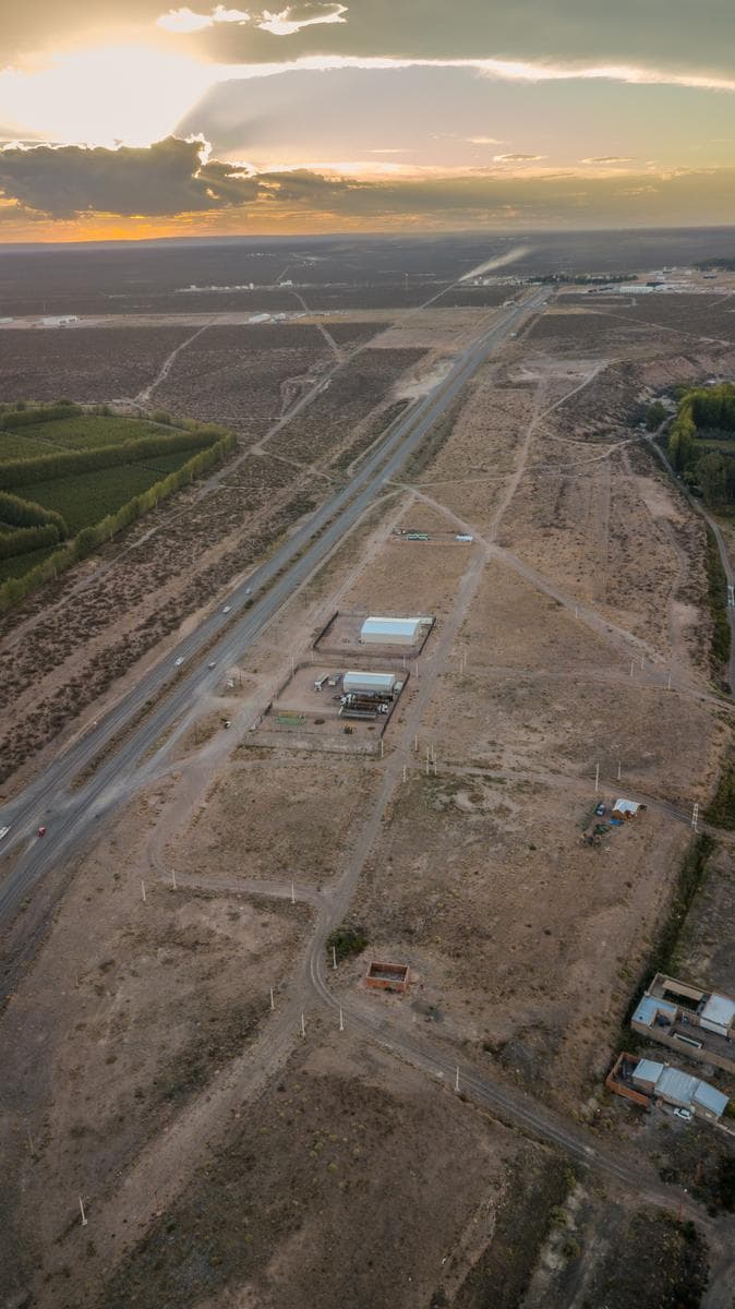 Lote en corredor Vaca Muerta - 1