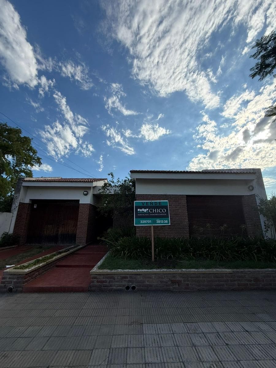 Casa a la venta calle 26 entre 17 y 19 - 1