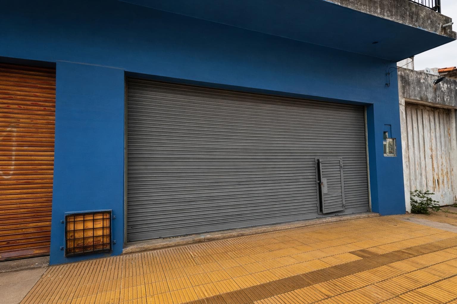 Local en San Antonio De Padua - 1