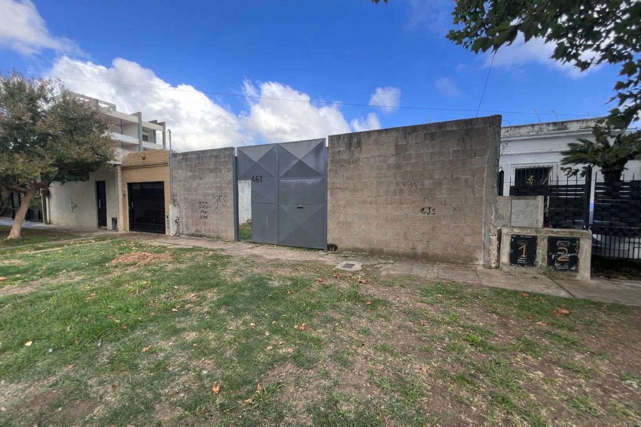 Terreno en Venta en Quilmes ideal inversor! - 1