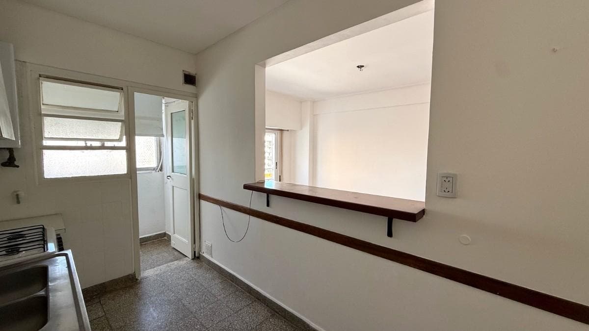 Departamento en alquiler de 1 dormitorio - Zona monumento / Centro - 1