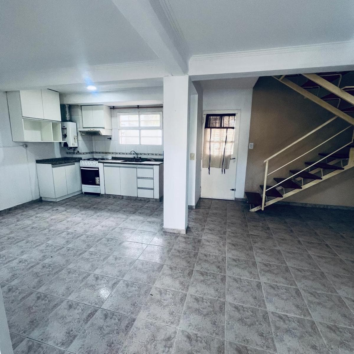 Departamento en Venta, un dormitorio en Barrio Jardin - 1