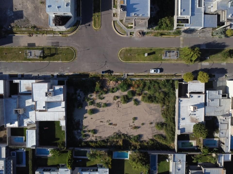 Venta de Terreno en Rivadavia - 1