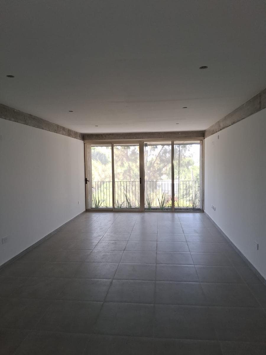 Oficina en Joaquin Gorina - 1