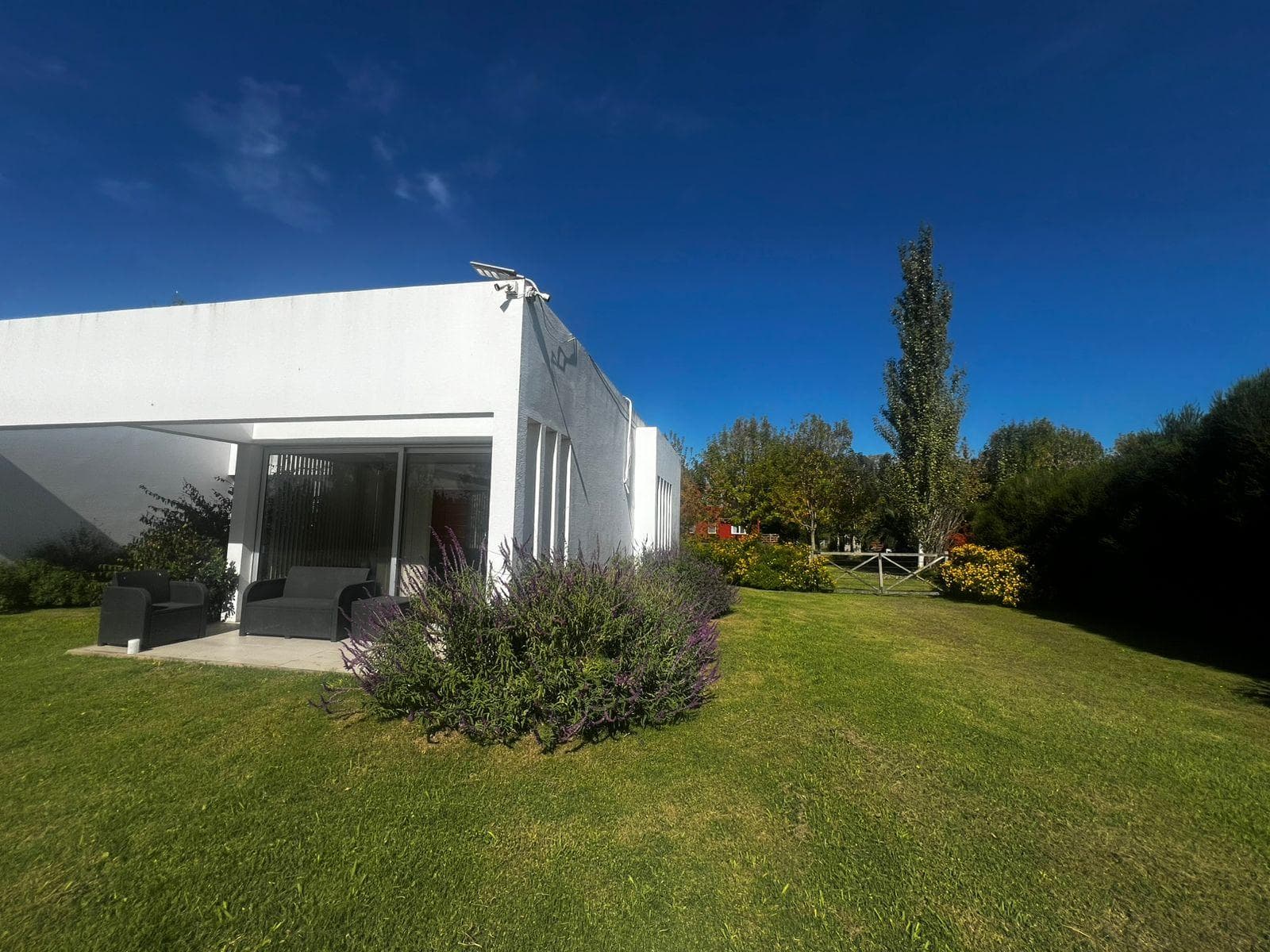 Casa en Venta 3 dormitorios , pileta en Campos de Roca 2 - 1