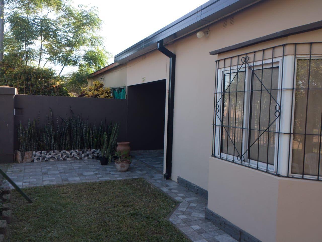 Casa EN VENTA ITUZAINGO CORRIENTES - 1