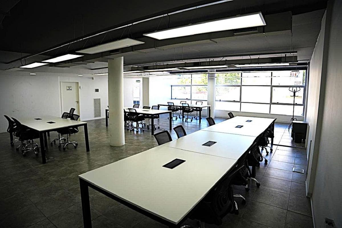 Oficina en alquiler - 3 Ambientes - Parque Patricios - 1