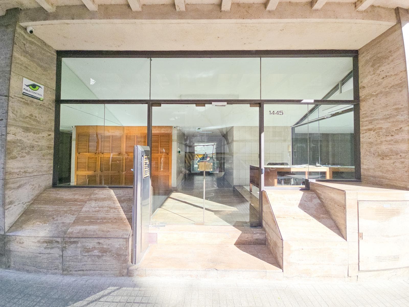 Oficina en Rosario-ALQUILER- TUCUMAN Y PARAGUAY - 1