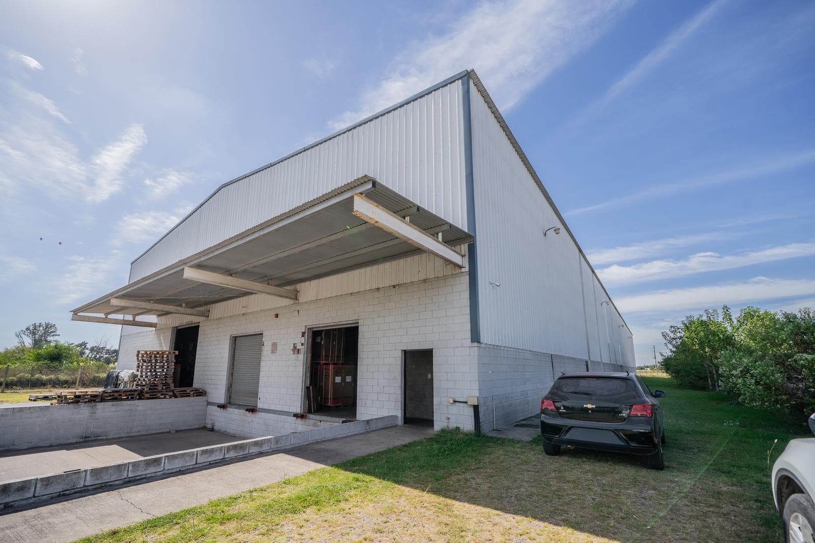 Venta de Nave Industrial en General Rodriguez de 2500 m2 en Parque Industrial SIP - 1