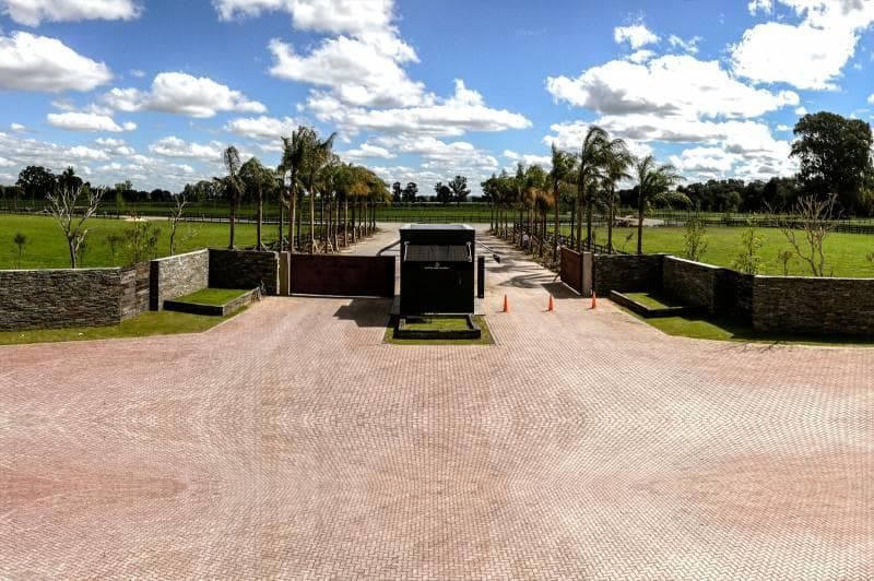 Oportunidad Venta de Amplio Lote en la Mejor Zona de Polo - Caspian Polo Chacras - 1