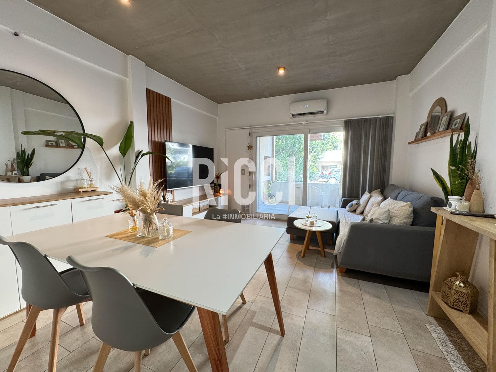 Departamento 2 ambientes en alquiler con cochera Complejo Magnolias - 1