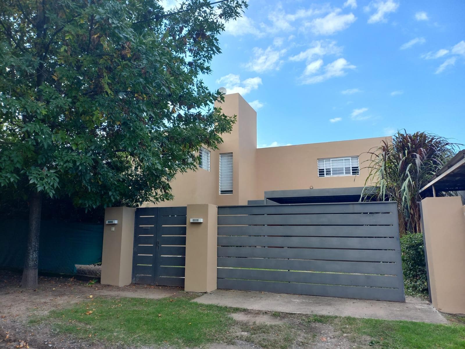 Se Vende Propiedad Valle del Golf Villa Allende - 1