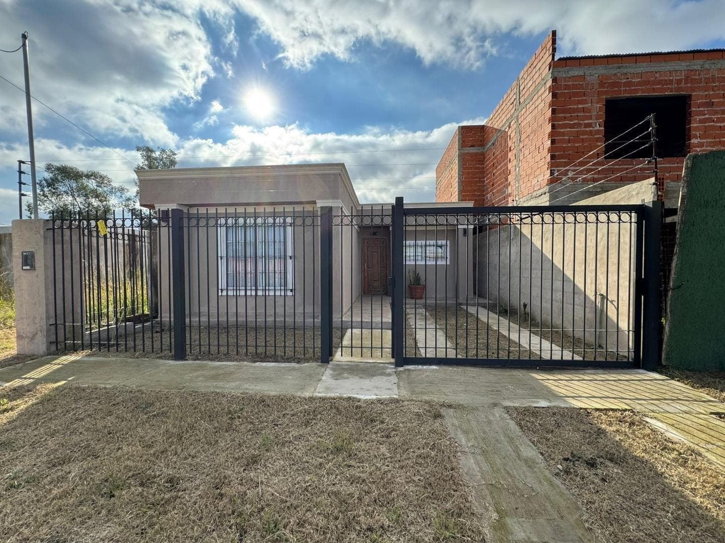 Venta casa de 5 ambientes en Barrio Puerta del Sol, Campana - 1