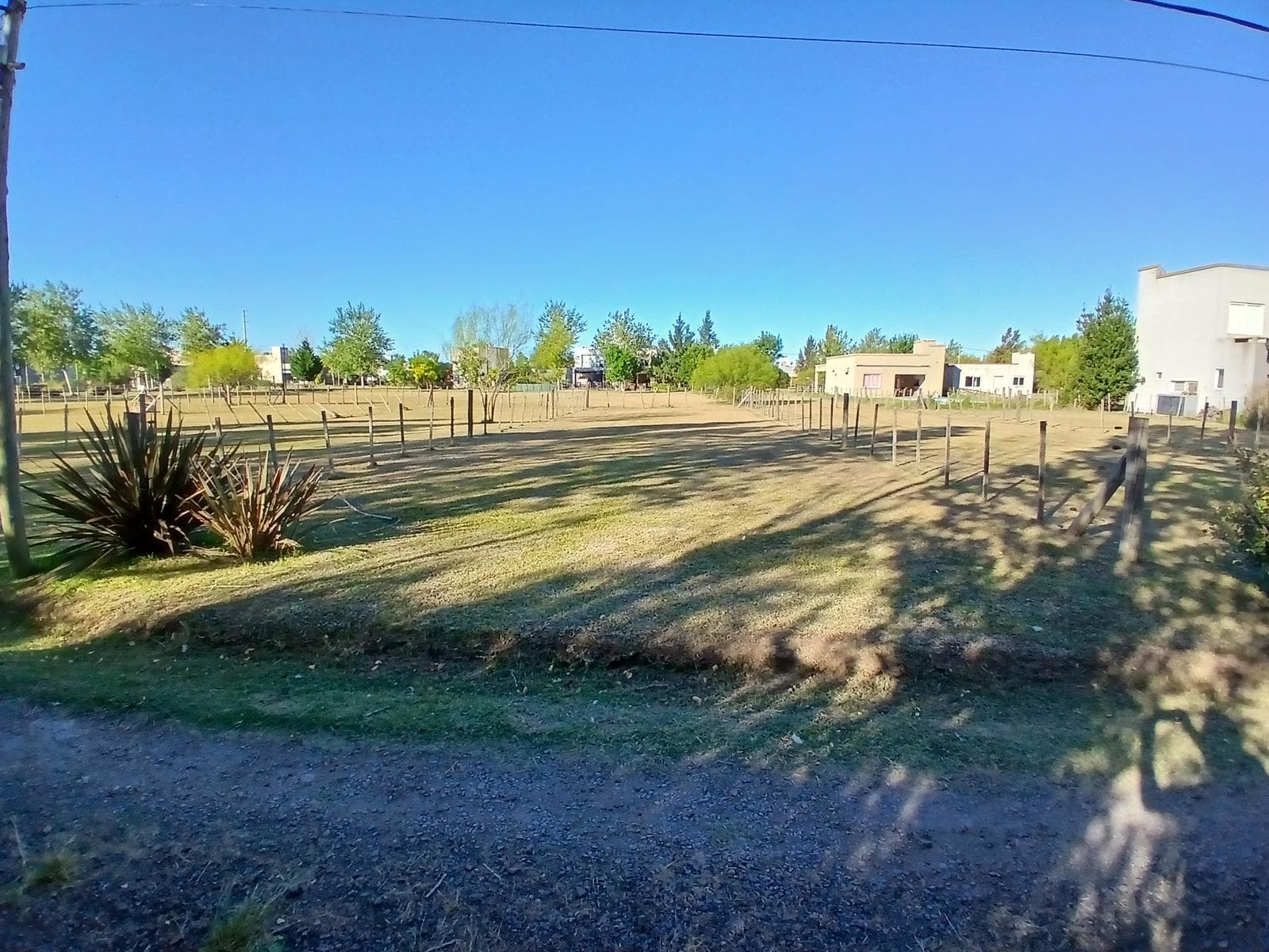 Venta oportunidad lote con ubicación privilegiada, en Domselaar Chico - 1