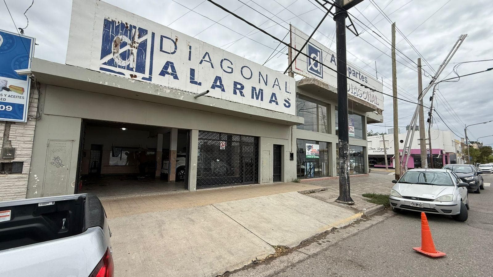 En Venta | Local Comercial | Apto Desarrollo | Planas 611 | Neuquén - 1