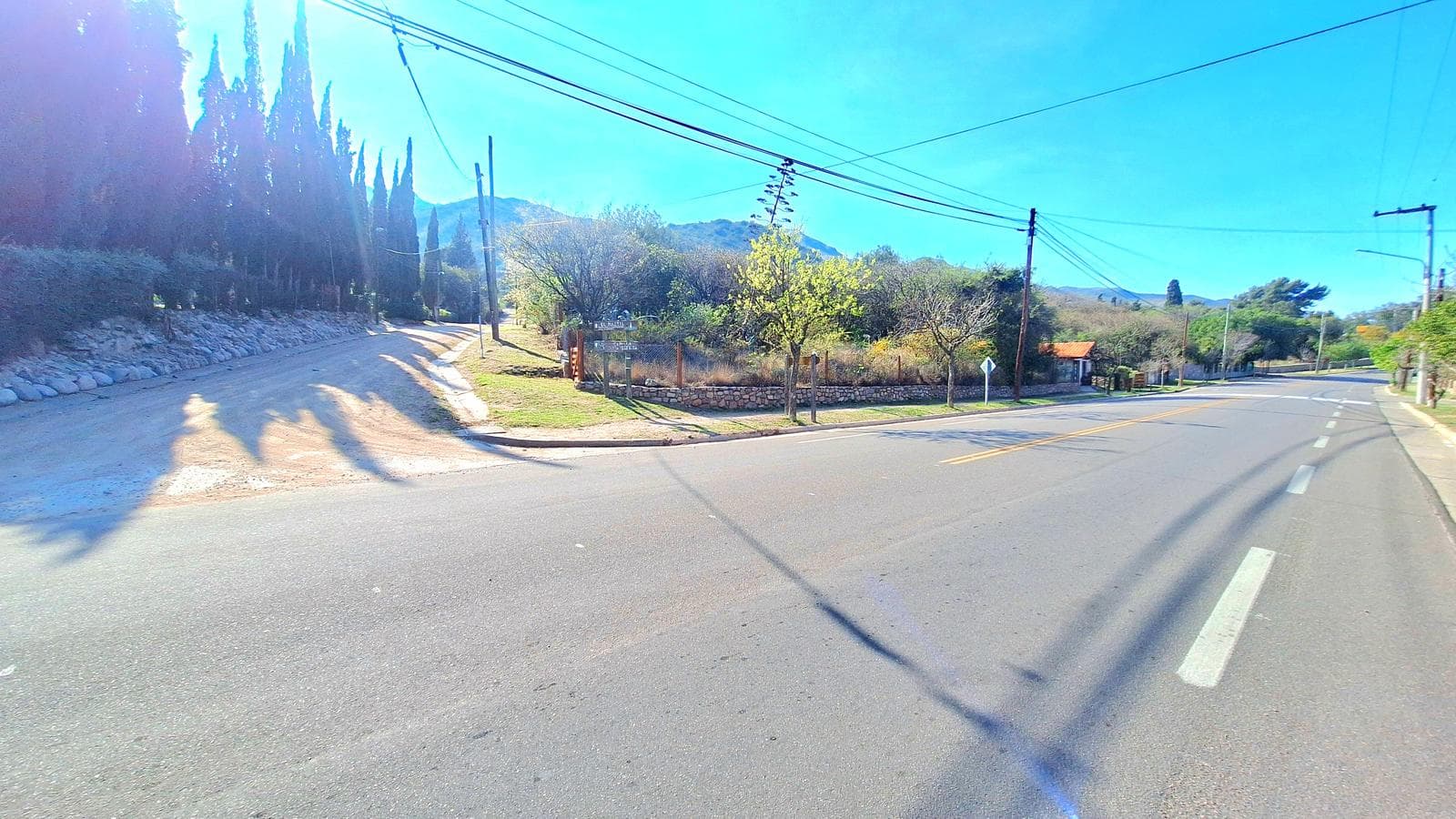 Los Cocos, 2 lotes de Terreno sobre Av. Grierson en esquina - 1