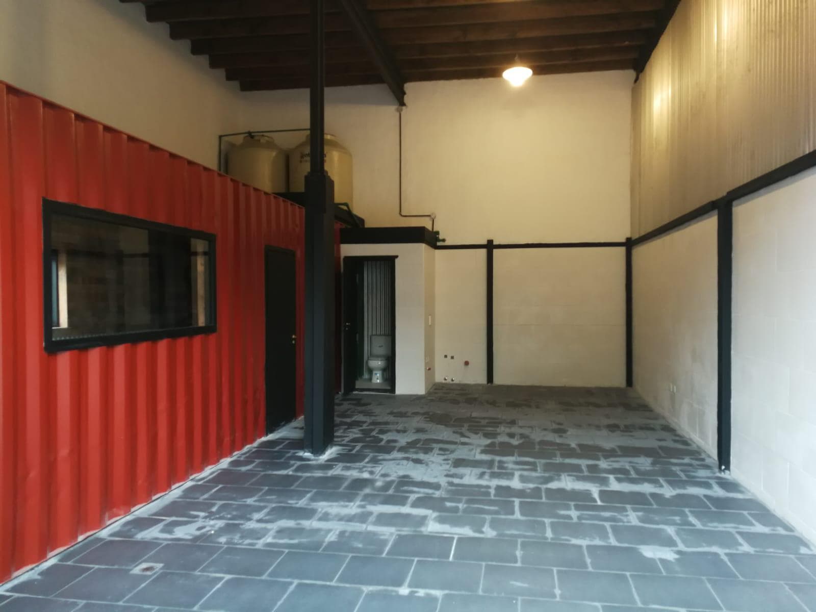 VENTA Galpon UF 4 de 58m2 en barrio en Los Volcanes, Villa La Angostura - 1