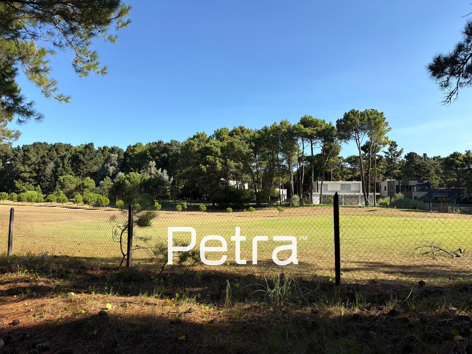 Terreno en Venta en Pinamar - 1