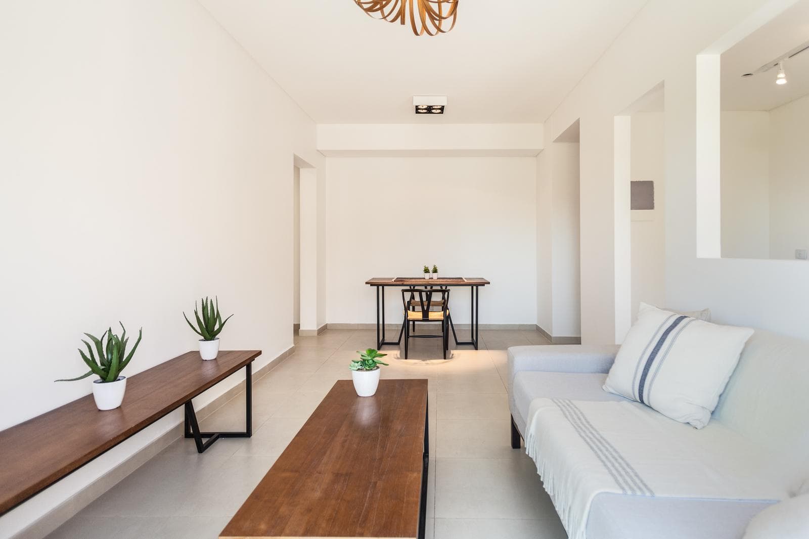 Departamento de 2 ambientes amplios en PUEBLO CAAMAÑO venta - 1