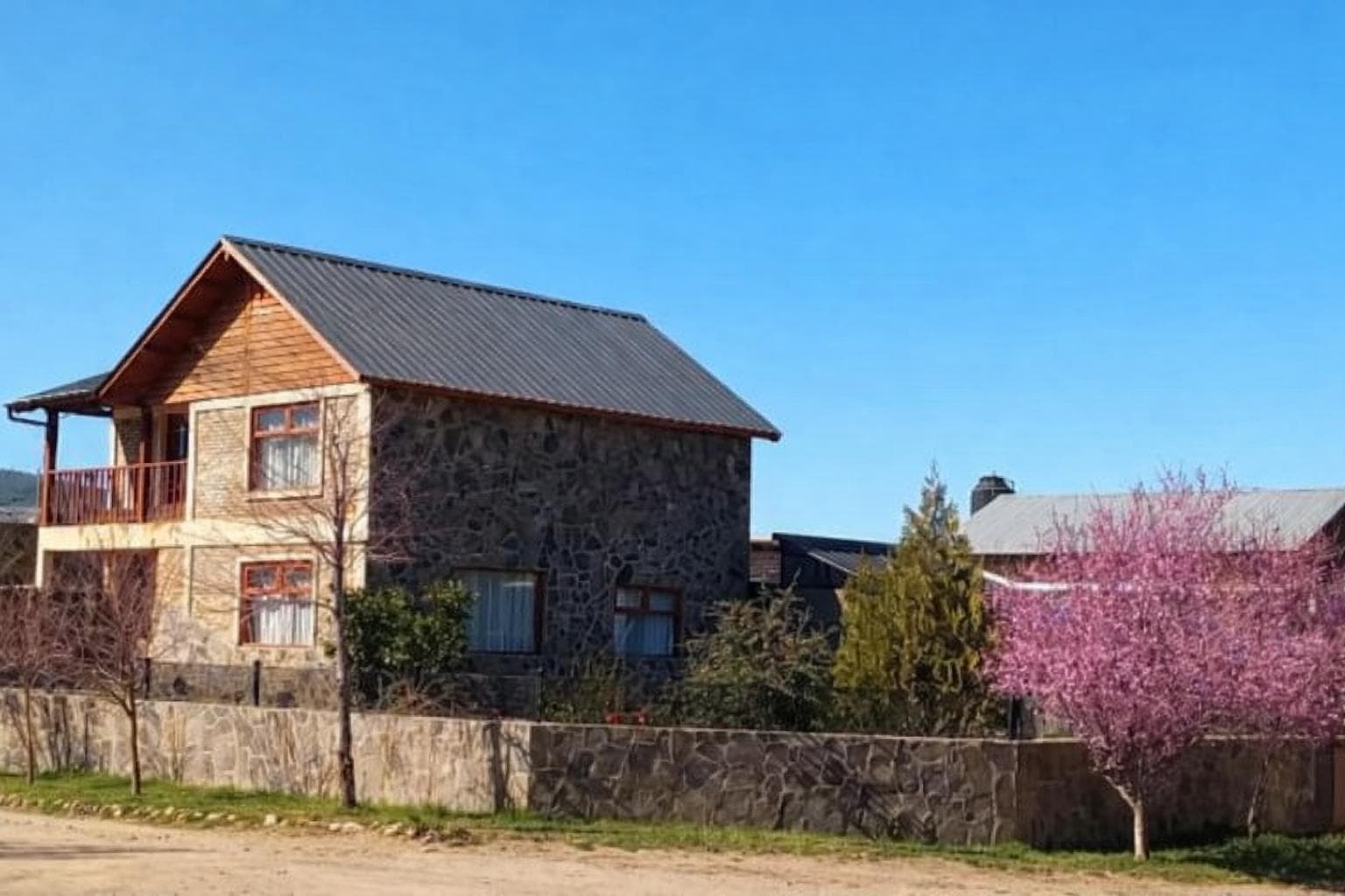 Venta Casa en de 3 dormitorios en Alumine, Neuquén. - 1