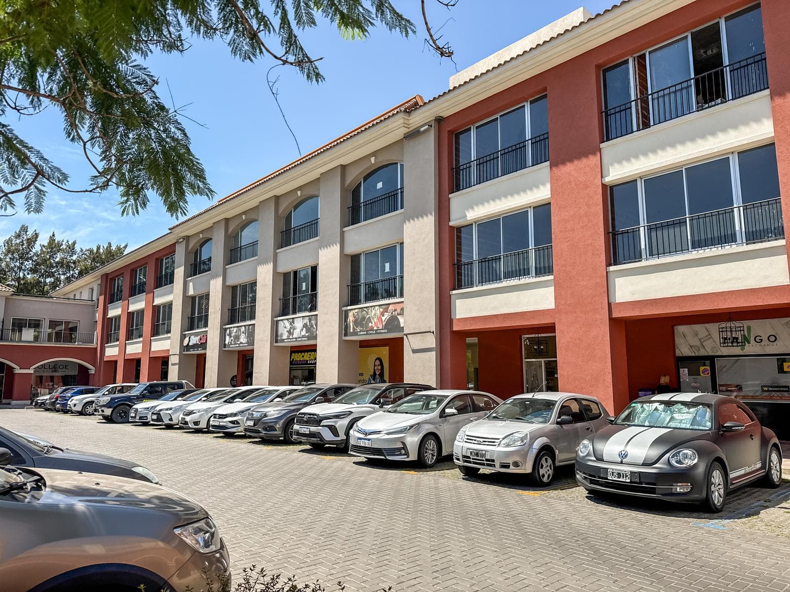 Departamento de 2 ambientes amplios en PUEBLO CAAMAÑO venta - 1