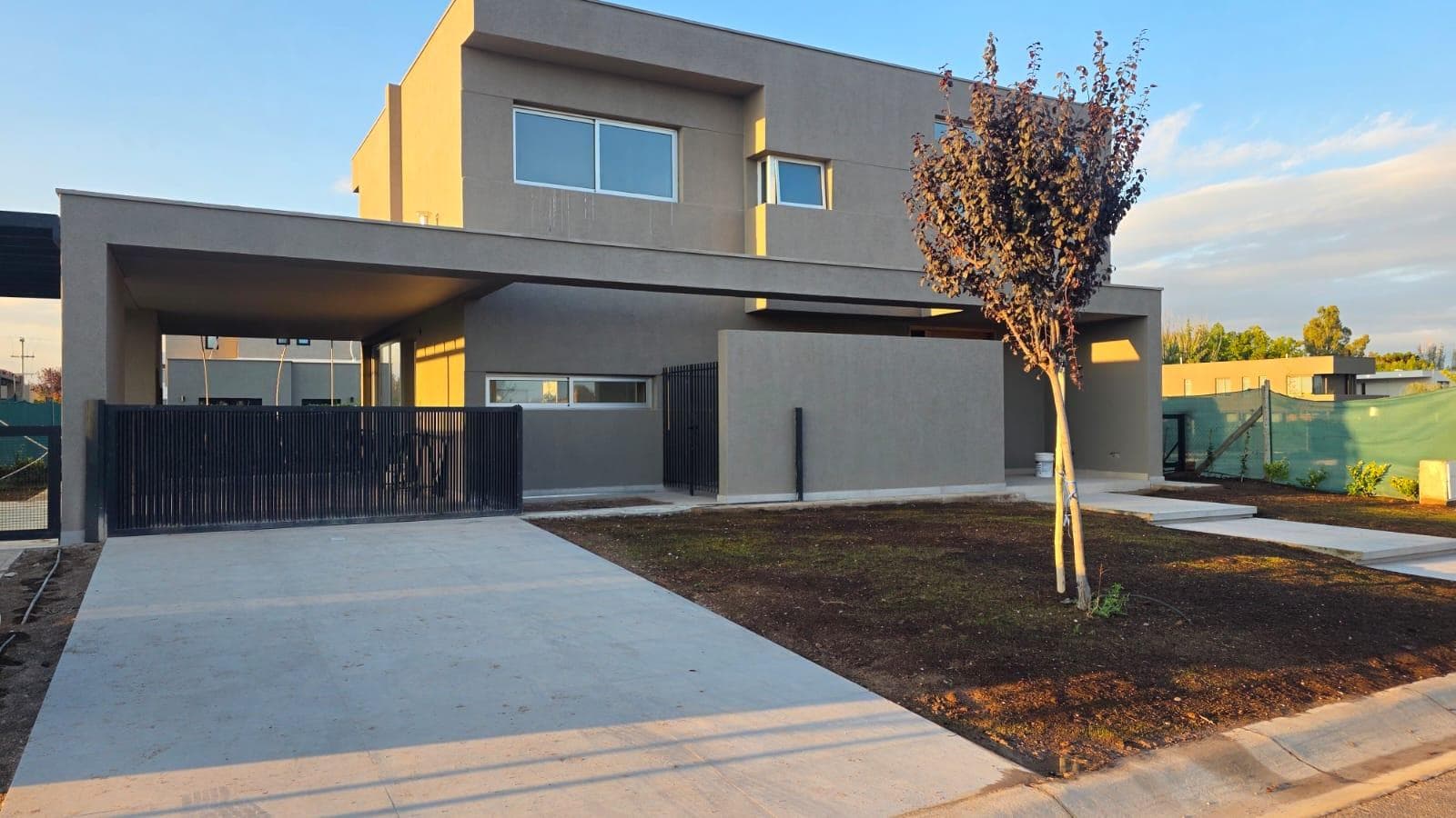 3 HAB/3 BAÑOS/PISCINA - 1