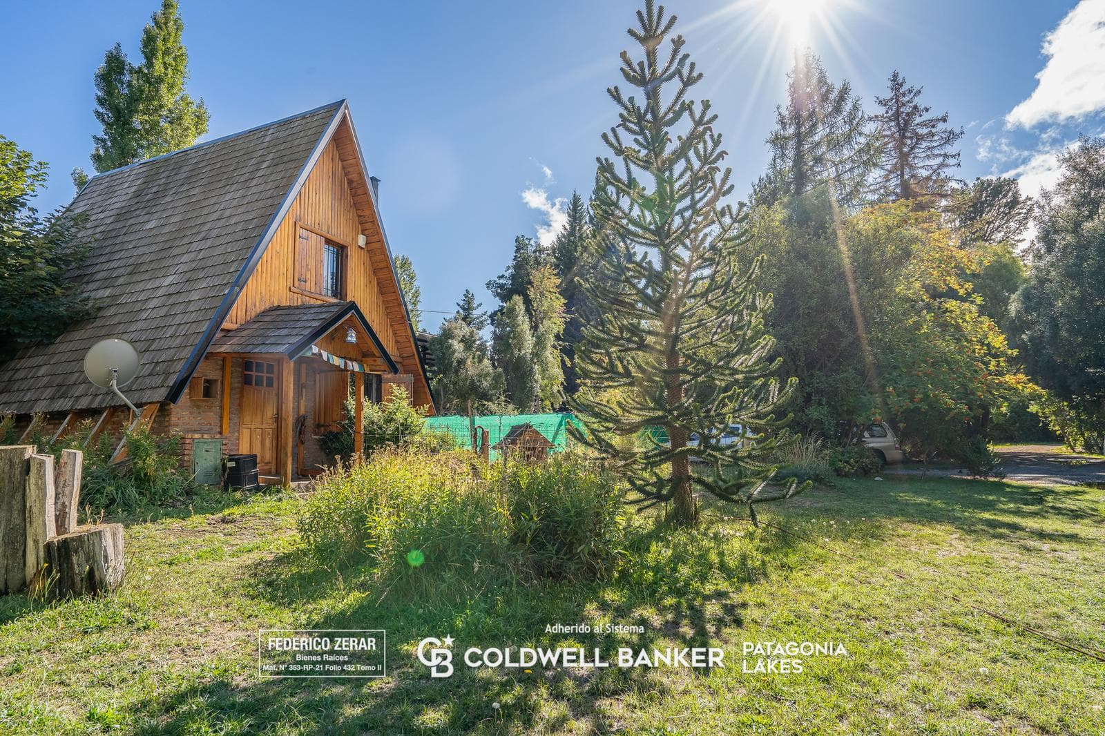 VENTA OPORTUNIDAD- Casa Cabaña ,Barrio 3 Lagos, sobre lote de 382m2 Bariloche - 1
