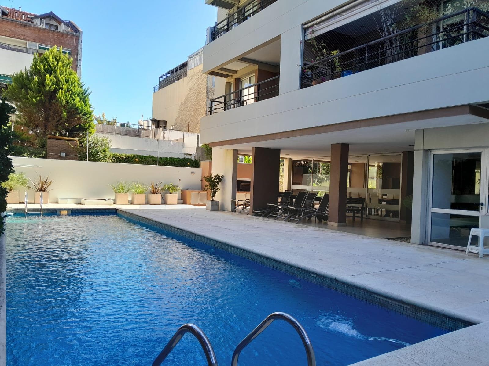 Semipiso en venta en Vte. Lopez, 3 ambientes con cochera y baulera - 1