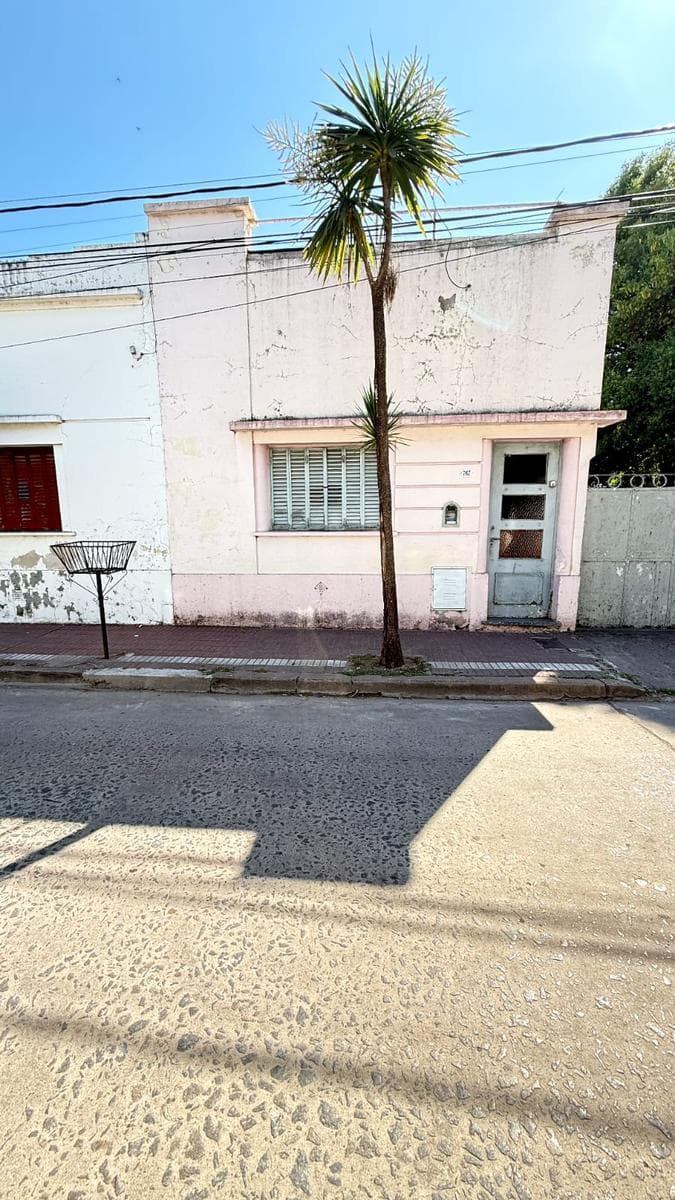 Casa en VENTA a reciclar - Capilla del Señor - 1