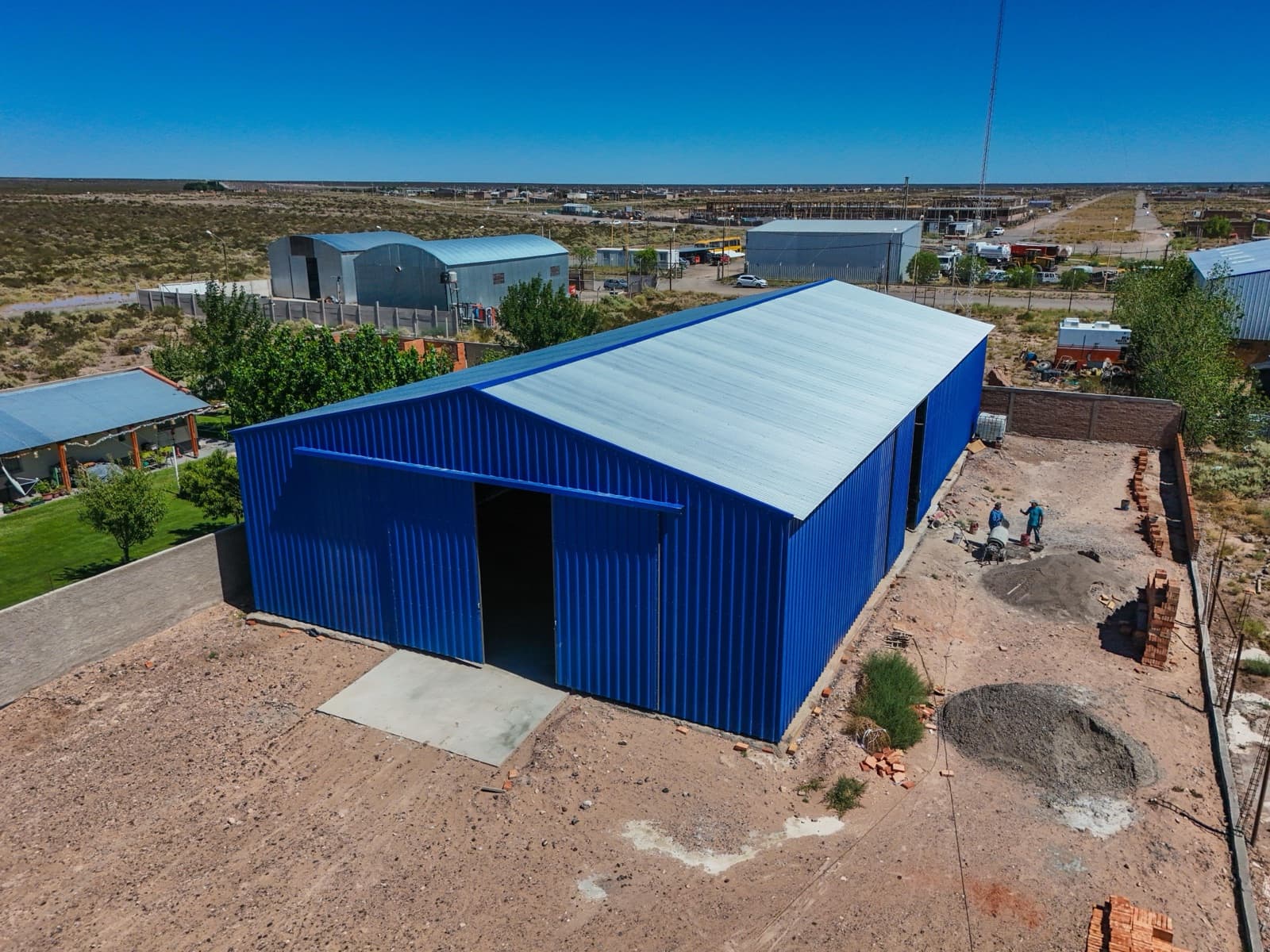 Galpón en Centenario - 1