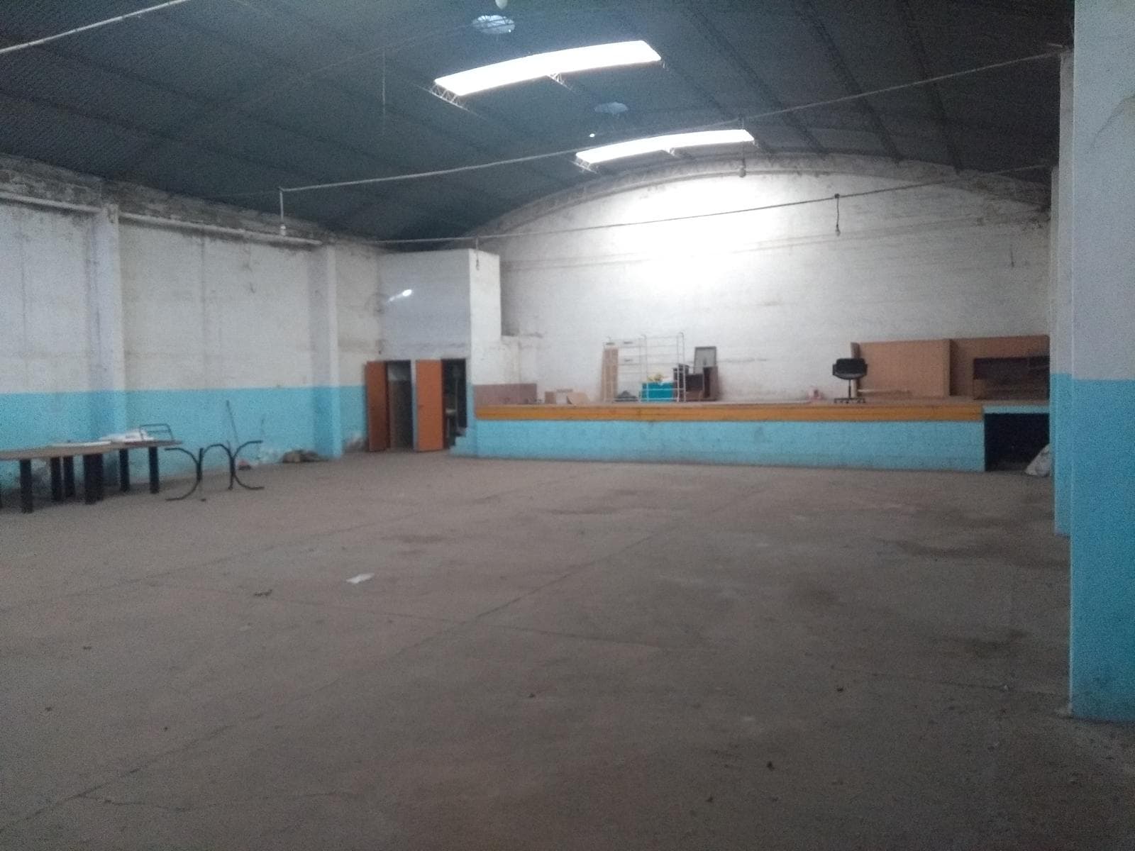 Excelente Galpón a mts de Av. Juan B. Justo - 1