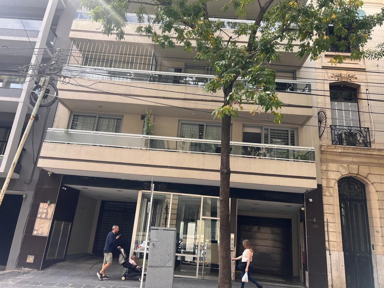 Cochera con estudio de uso exclusivo en Recoleta! - 1