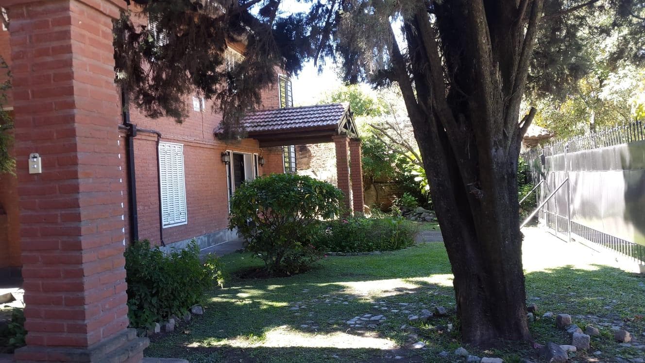 Casa en Yerba Buena - 1