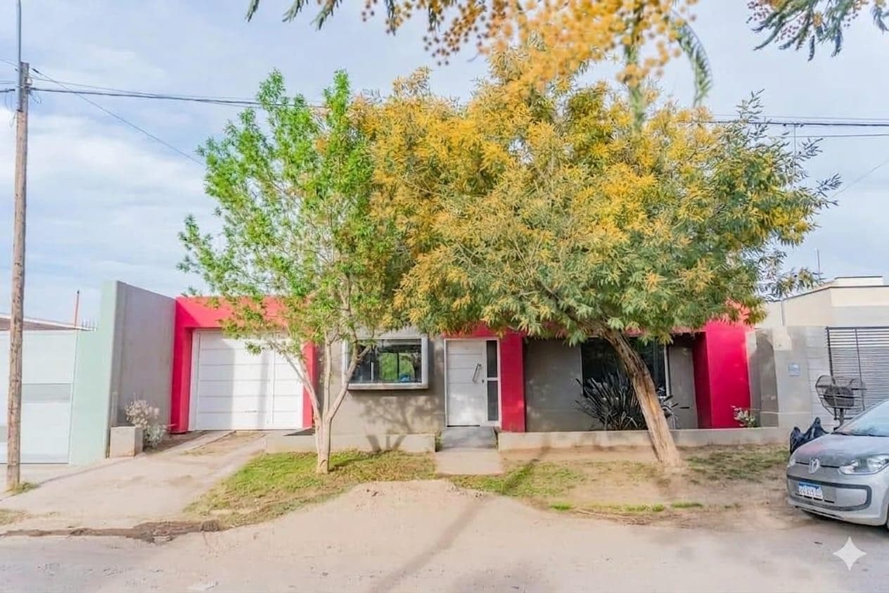 Casa en Plottier - 1