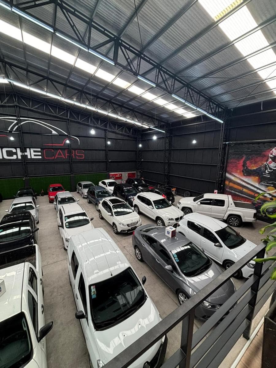 Galpón de Categoria en Colectora Acceso Oeste KM41,5 - 1