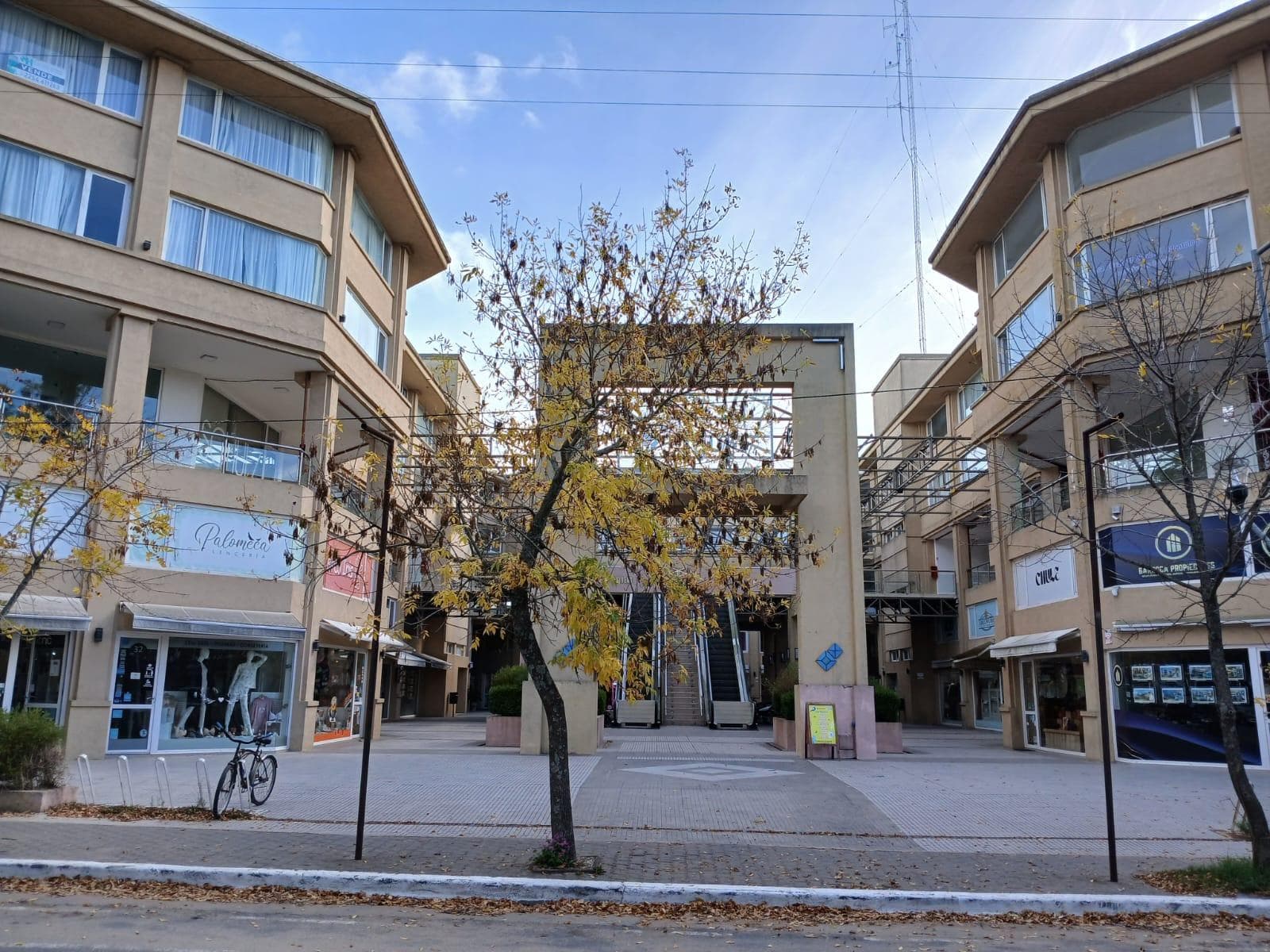 Local en Pinamar - 1