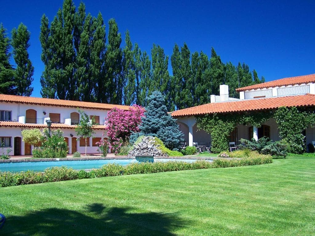 Ubicación estratégica sobre Avenida Mosconi (ex Ruta 22) - 1