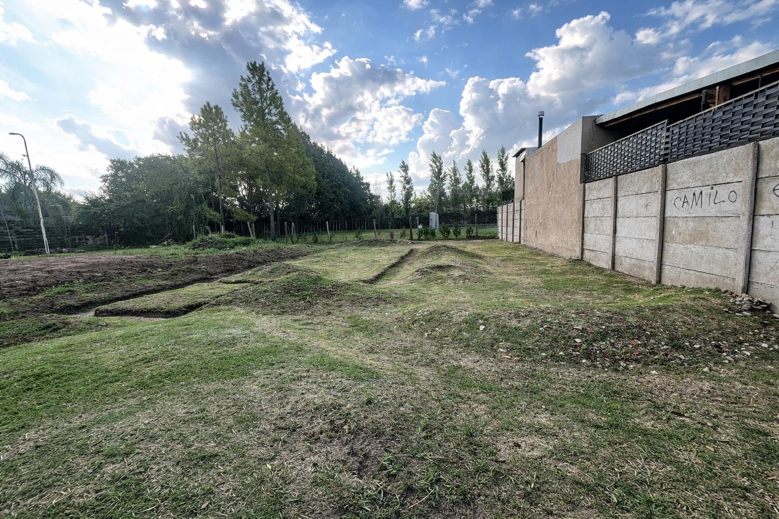 Venta de Terreno de 200 m2 en Pérez - Los Lapachos - 1