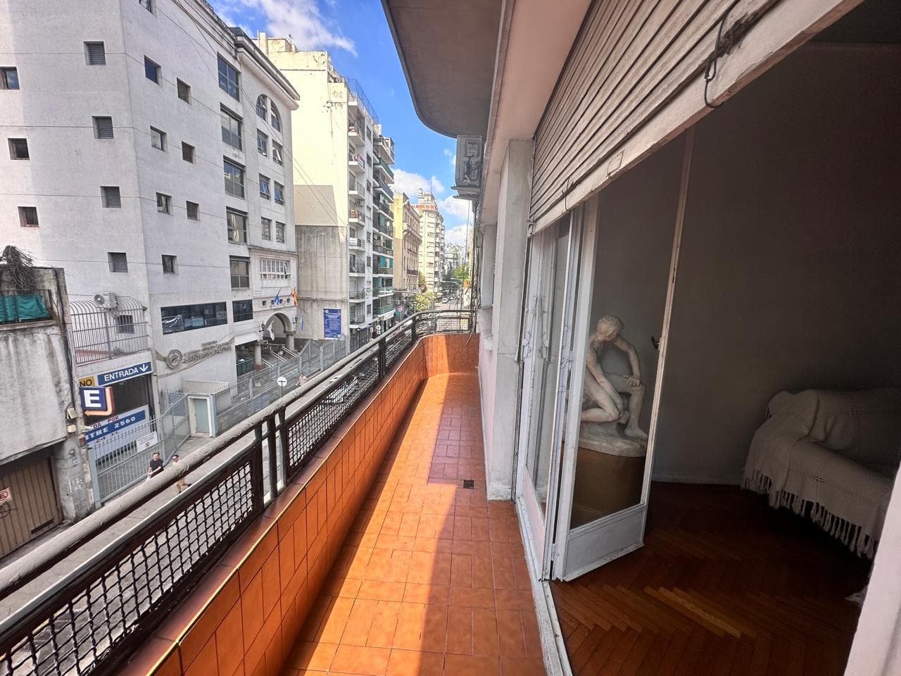 DEPARTAMENTO 3 AMBIENTES CON DEPENDENCIA Y BALCÓN CORRIDO-PASO Y RIVADAVIA - 1