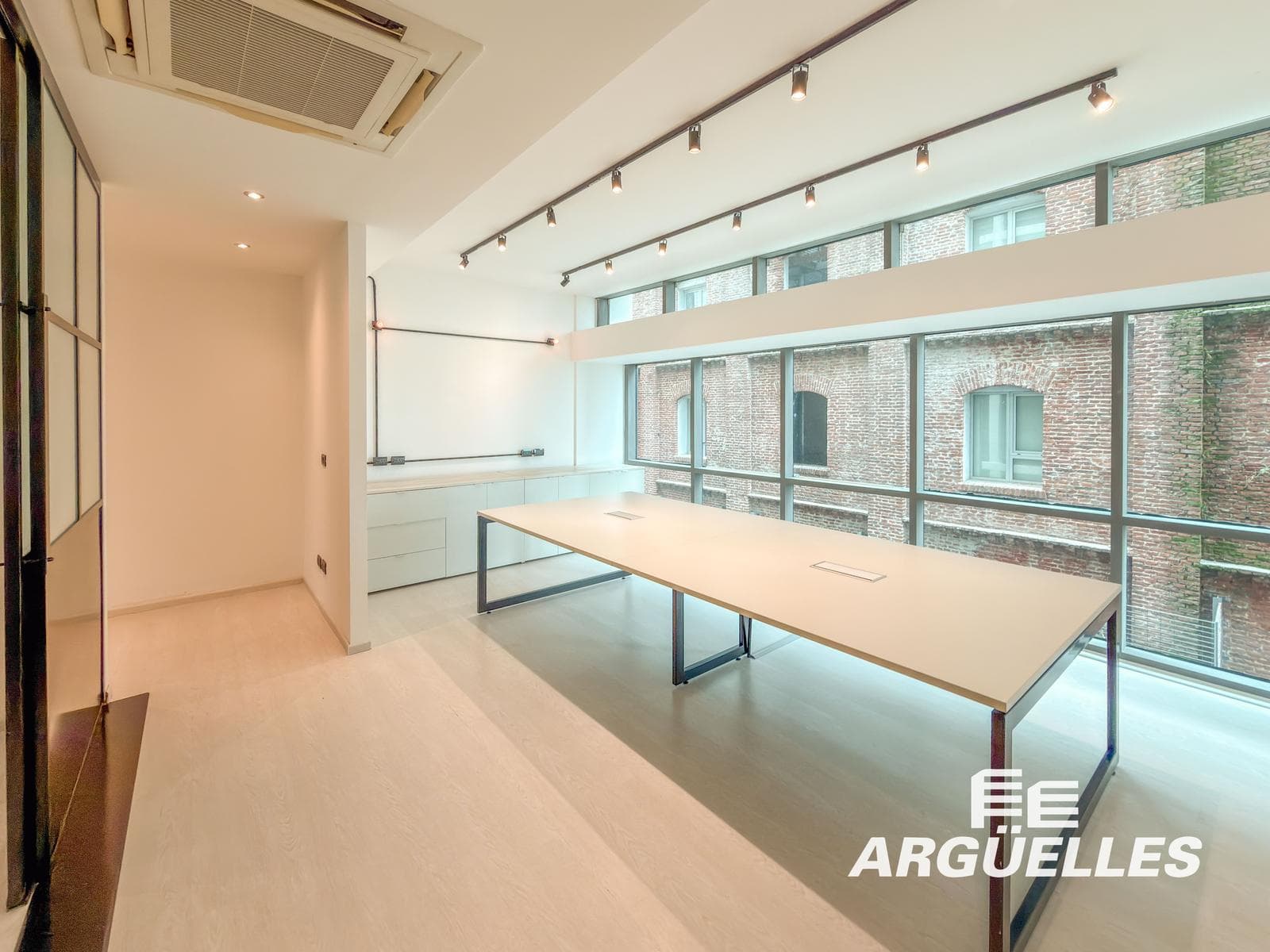 Alquiler Oficina Comercial Forum Puerto Norte - 1