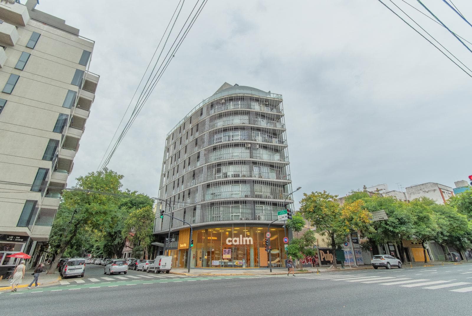 Oficinas en venta - Colegiales - Siete ambientes. Ventanales. Seguridad. Esquina. - 1