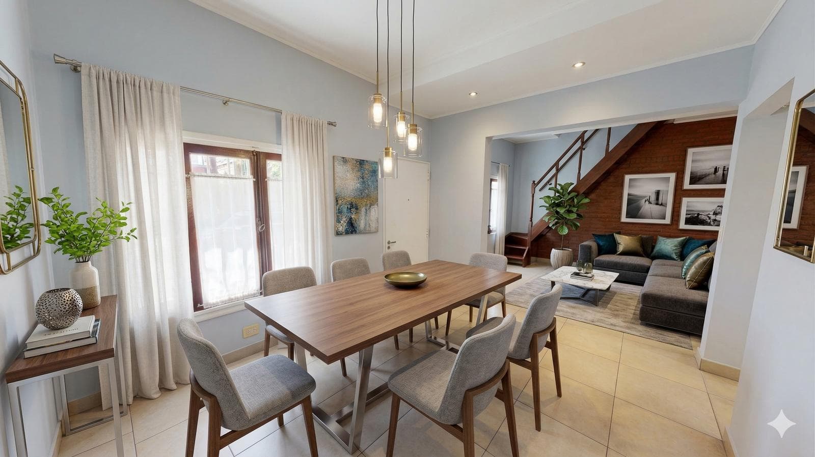 VENTA CASA 4 AMBIENTES CON PARQUE Y COCHERA EN VILLA MAIPU - 1