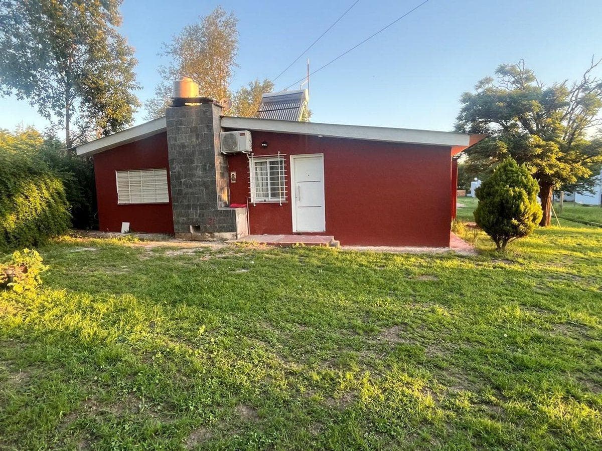 VENTA CASA CALAMUCHITA 3 DORM - 1