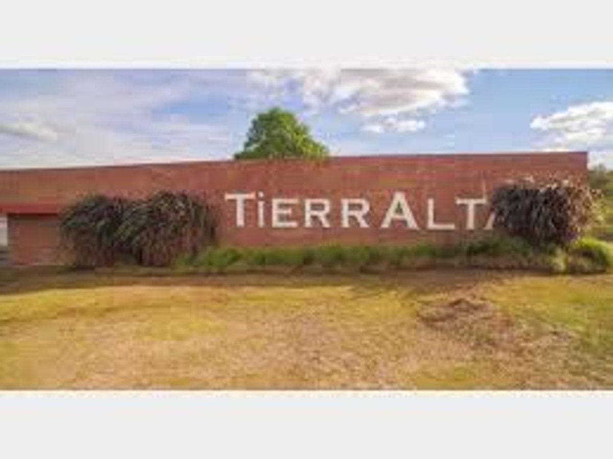 VENTA LOTE TIERRA ALTA MACROLOTE 5 CON SERVICIOS - 1