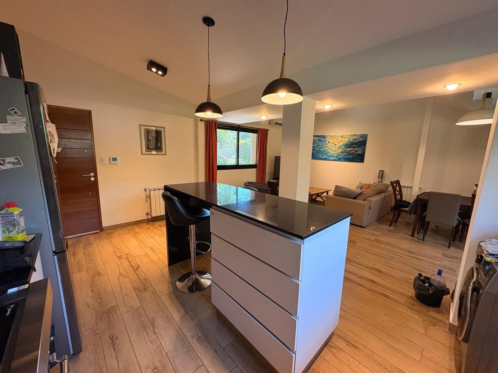 Casa + 1440 mts2 terreno + a mts del Rio Paraná - 1